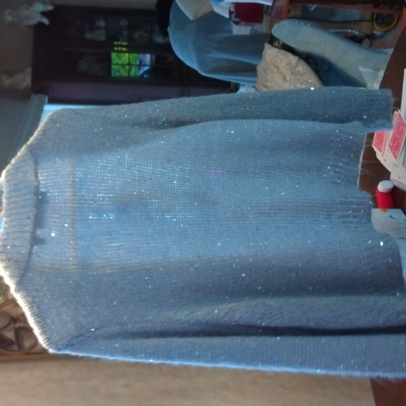 Sparkly Gray Sweater 50% Polyester/50% Acrylic. XL - Picture 4 of 5